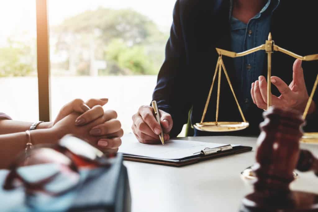 Court Applications vs. Mediation: A Less Stressful Path with EH Mediation Greenwich